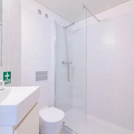 Charming Studio, Ideal For Smaller Groups *