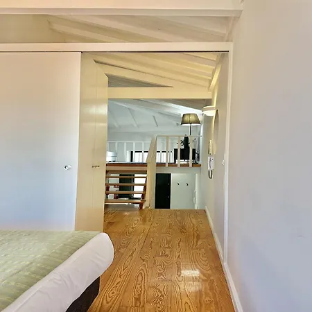 Charming Studio, Ideal For Smaller Groups *