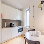 Apartmán Charming Studio, Ideal For Smaller Groups