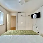 Apartmán Charming Studio, Ideal For Smaller Groups