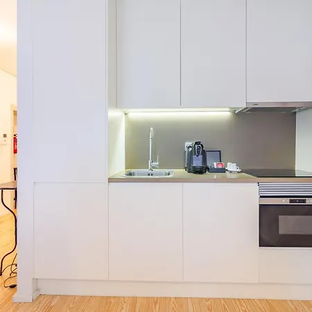 Charming Studio, Ideal For Smaller Groups Porto