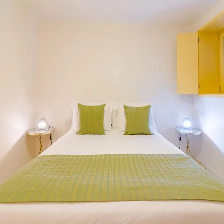 Apartament Charming Studio, Ideal For Smaller Groups