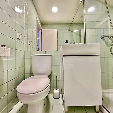 Apartament Charming Studio, Ideal For Smaller Groups Porto