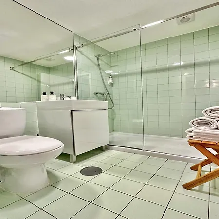 Charming Studio, Ideal For Smaller Groups
