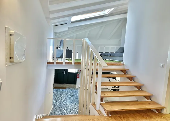 Charming Studio, Ideal For Smaller Groups Apartamento