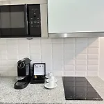Apartment Charming Studio, Ideal For Smaller Groups *