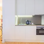 Apartment Charming Studio, Ideal For Smaller Groups Porto