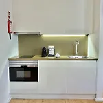 Charming Studio, Ideal For Smaller Groups Porto