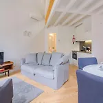 Apartment Charming Studio, Ideal For Smaller Groups *