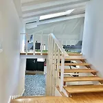 Charming Studio, Ideal For Smaller Groups Apartment
