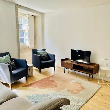 Charming Studio, Ideal For Smaller Groups Porto