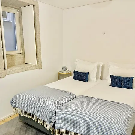Charming Studio, Ideal For Smaller Groups Appartement Porto