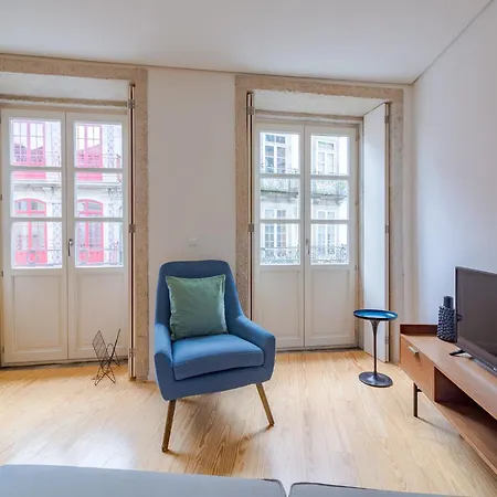 Charming Studio, Ideal For Smaller Groups *