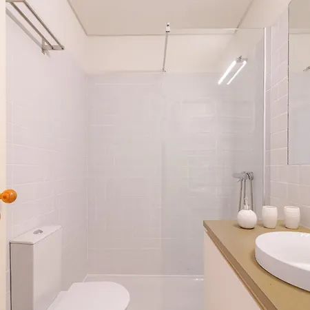 Charming Studio, Ideal For Smaller Groups 아파트