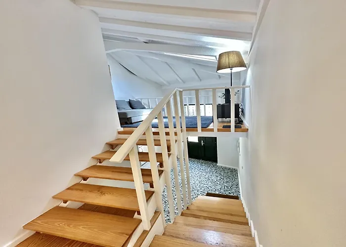 Charming Studio, Ideal For Smaller Groups Apartmán