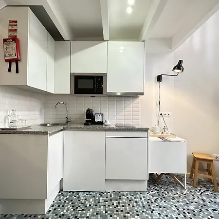 Charming Studio, Ideal For Smaller Groups Appartamento