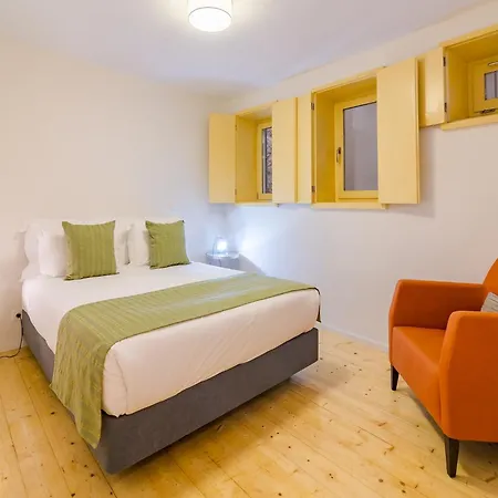 Charming Studio, Ideal For Smaller Groups アパート