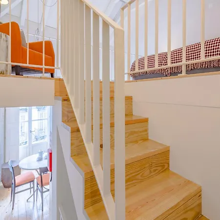 Charming Studio, Ideal For Smaller Groups アパート ポルト