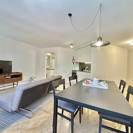 Charming Studio, Ideal For Smaller Groups * ポルト