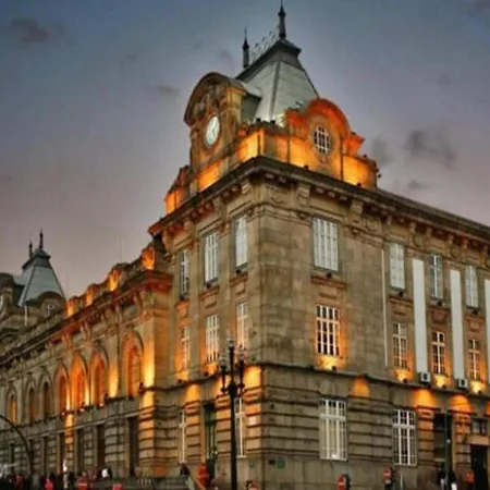 アパート Charming Studio, Ideal For Smaller Groups ポルト